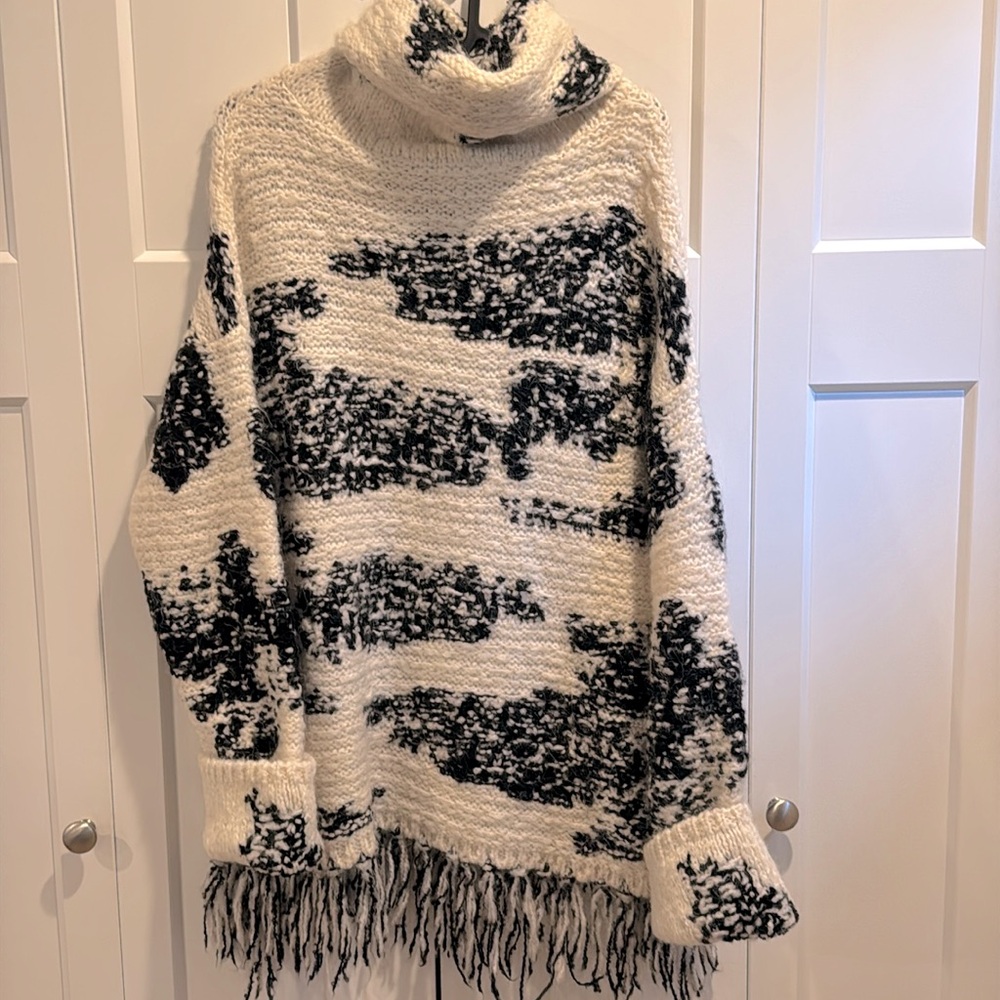 ZARA limited edition oversized sweater